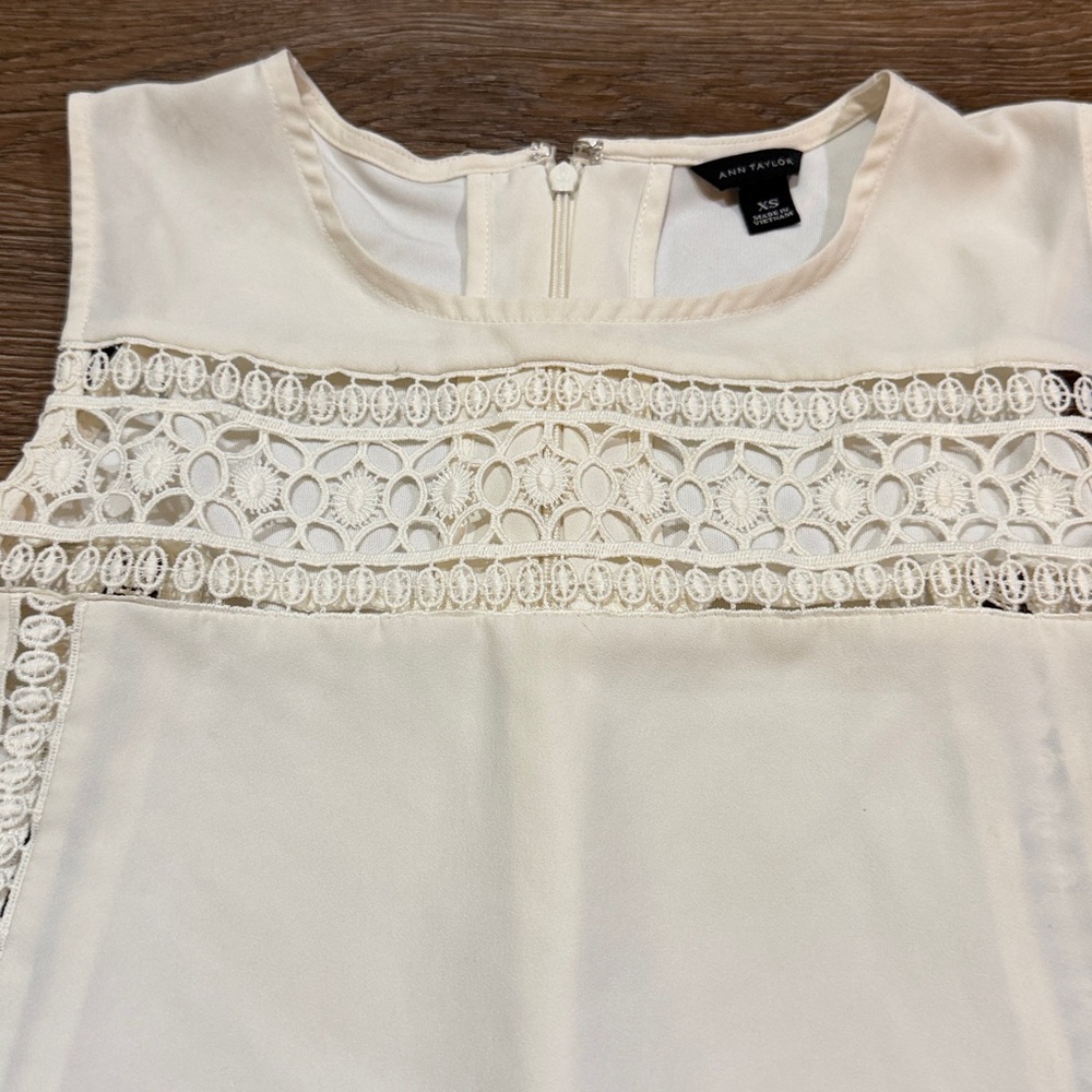 Ann Taylor Cream Lace Detail Tank Top Blouse - Picture 3 of 5